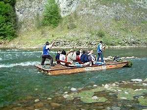 rafting on the Dunajec River in the Pieninski national aprk